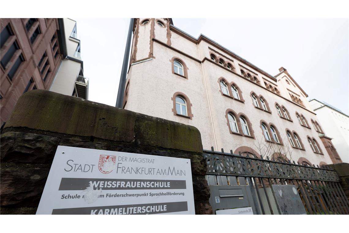 Polizei weitet Suche nach Achtjährigem in Frankfurt aus