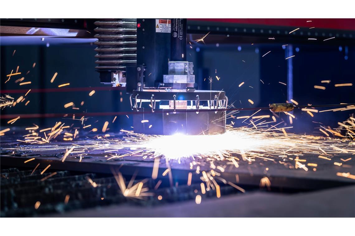 Industrieproduktion sinkt unerwartet stark