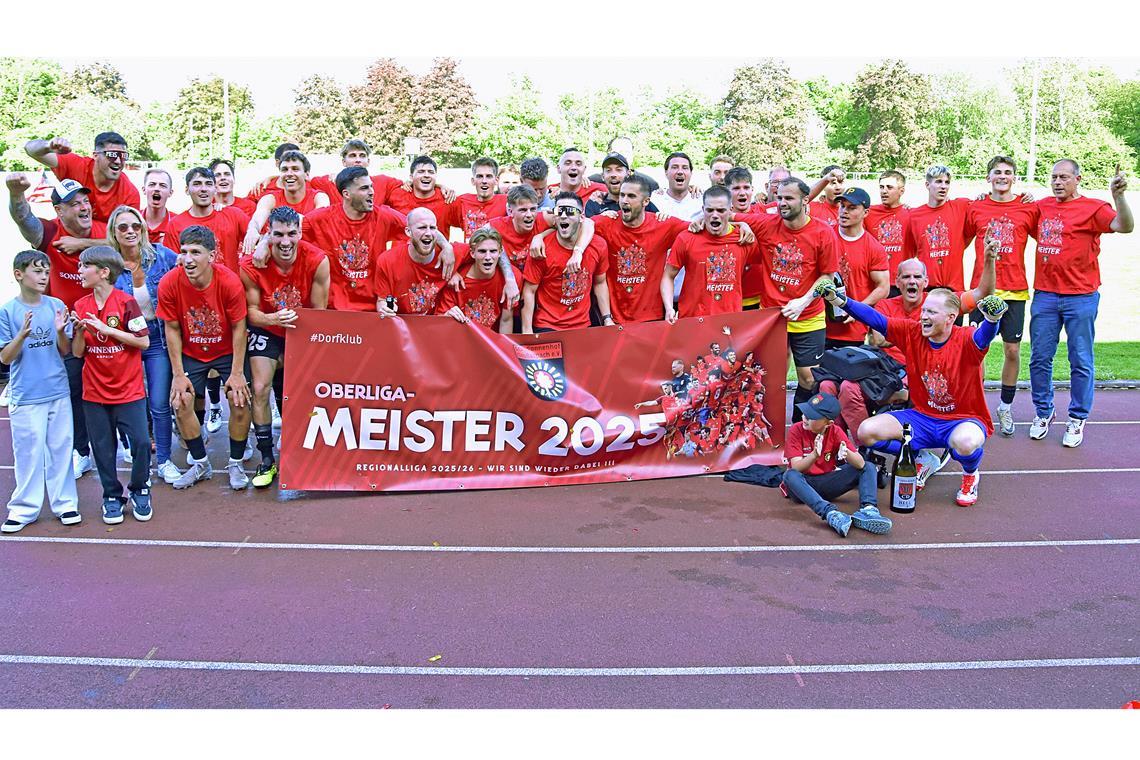 SG Sonnenhof Großaspach blickt auf eine Saison der Superlative zurück Die SG Sonnenhof Großaspach macht die Oberliga-Meisterschaft bereits am fünftletzten Spieltag perfekt und feiert nach dem 3:0 in Fellbach im Max-Graser-Stadion. Foto: Tobias Sellmaier
