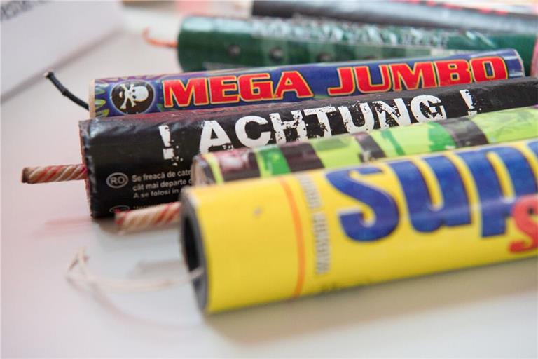 Die sichergestellten Böller sind nur etwas für geschulte Pyrotechniker.