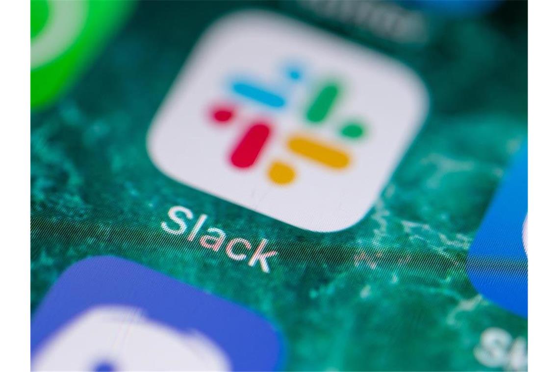 Slack-Aktie bricht nach Quartalszahlen ein Die Slack-Aktie war im Juni vergangenen Jahres mit einem Preis von mehr als 38 Dollar an der Börse gestartet. Foto: Fabian Sommer/dpa