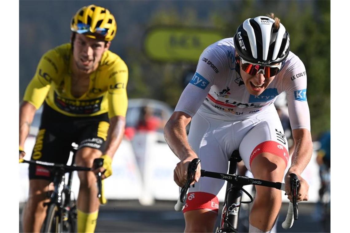 Die Slowenen Tadej Pogacar (r) und Primoz Roglic dominieren momentan die Tour. Foto: David Stockman/BELGA/dpa