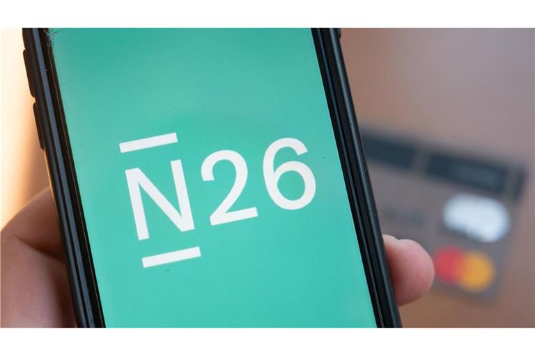 Die Smartphone-Bank N26 startet zusammen mit Vodafone ein Mobilfunkangebot für Deutschland. (Symbolbild)