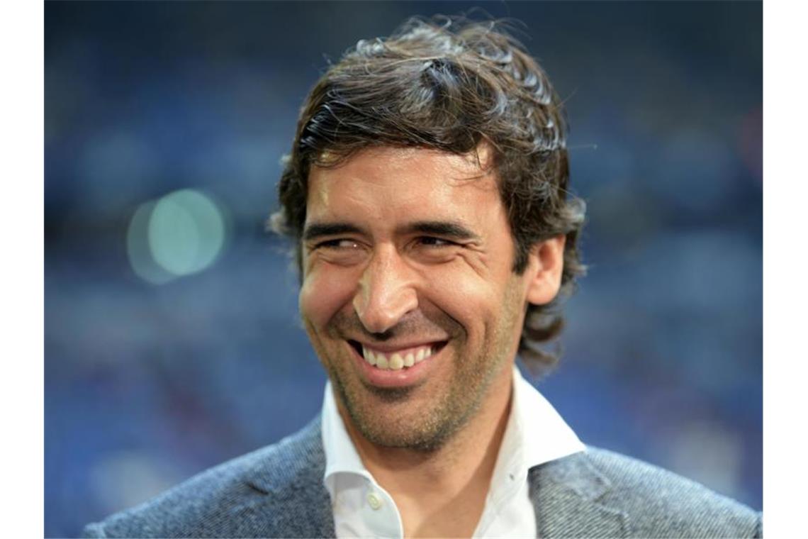 Medien: Raúl Trainerkandidat bei Eintracht Frankfurt Die spanische Fußball-Legende Raúl bei einem Termin 2018 in Gelsenkirchen. Foto: Ina Fassbender/dpa/Archiv