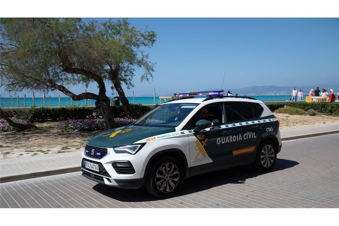 Die spanische Polizeieinheit Guardia Civil hat auf Teneriffa einen Deutschen unter dem Verdacht festgenommen, seine Mutter erschossen zu haben.