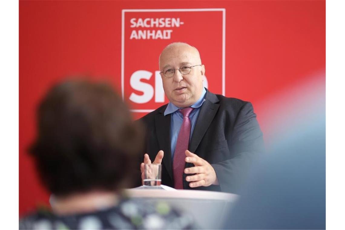 SPD macht Weg frei für Schwarz-Rot-Gelb in Sachsen-Anhalt