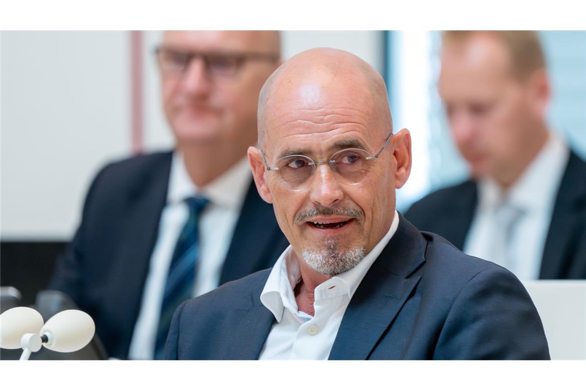 Die SPD/BSW-Koalition - darunter Ministerpräsident Dietmar Woidke (SPD) und BSW-Fraktionschef Niels-Olaf Lüders - berät über zwei umstrittene Medienstaatsverträge (Archivbild).