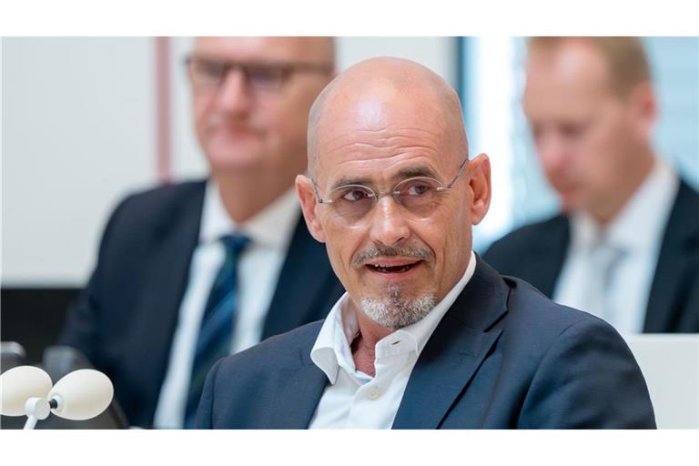 Die SPD/BSW-Koalition - darunter Ministerpräsident Dietmar Woidke (SPD) und BSW-Fraktionschef Niels-Olaf Lüders - berät über zwei umstrittene Medienstaatsverträge (Archivbild).