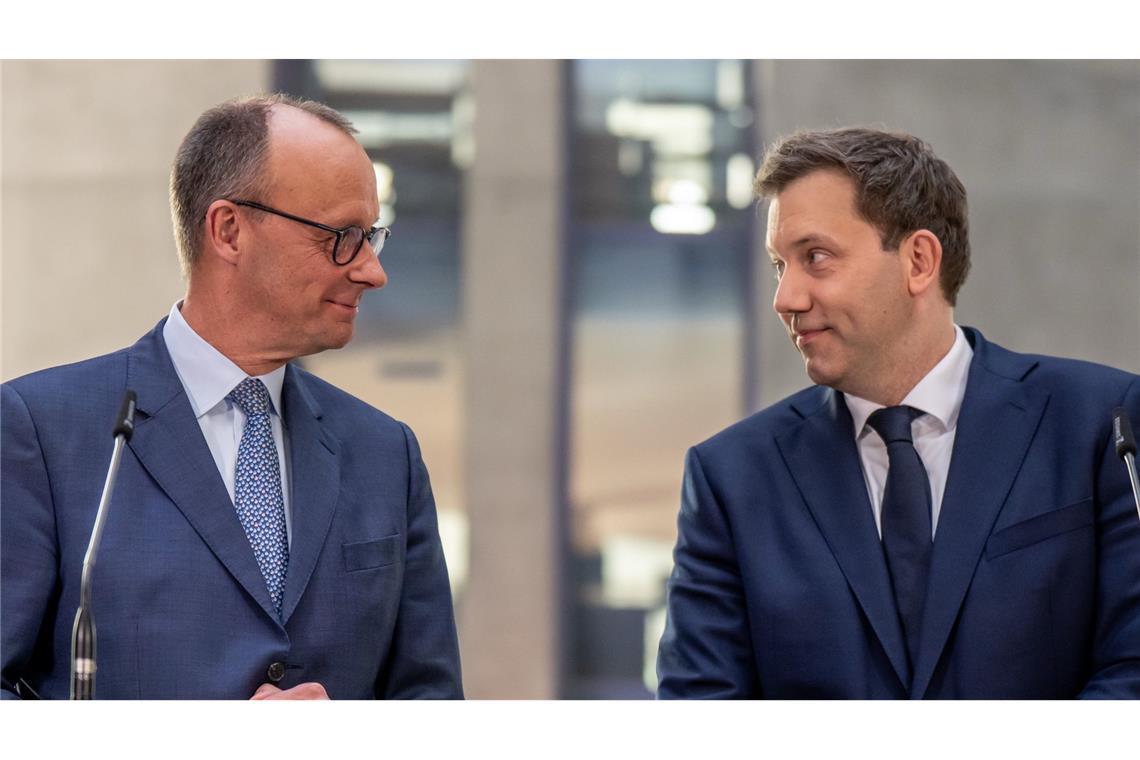 Union und SPD wollen Wahlrecht wieder ändern Die Spitzen von Union und SPD wollen am Nachmittag den Koalitionsvertrag vorstellen.