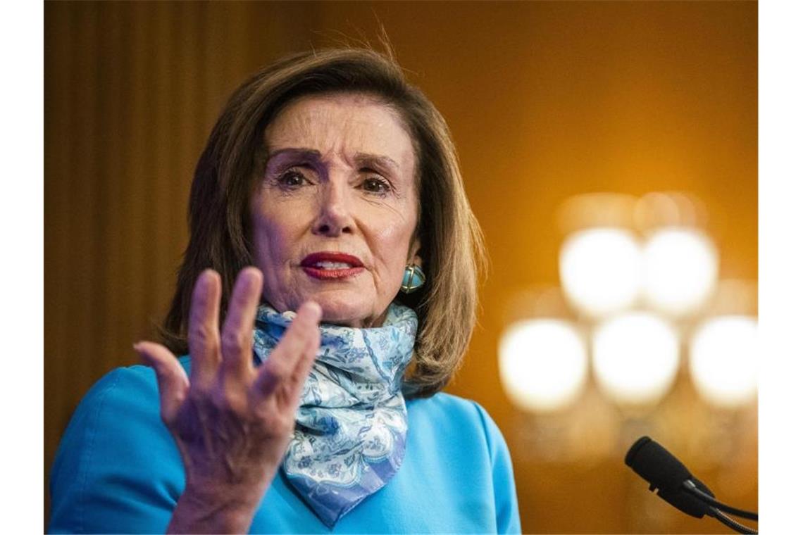 US-Demokraten wollen weiteres Billionen-Konjunkturpaket Die Sprecherin des US-Repräsentantenhauses, Nancy Pelosi. Foto: Manuel Balce Ceneta/AP/dpa