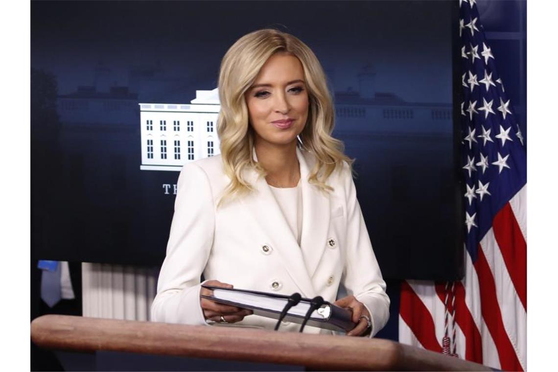 US-Regierung verbietet Einreisen aus Brasilien Die Sprecherin von US-Präsident Trump, Kayleigh McEnany, erklärt den Einreisstopp. Foto: Alex Brandon/AP/dpa