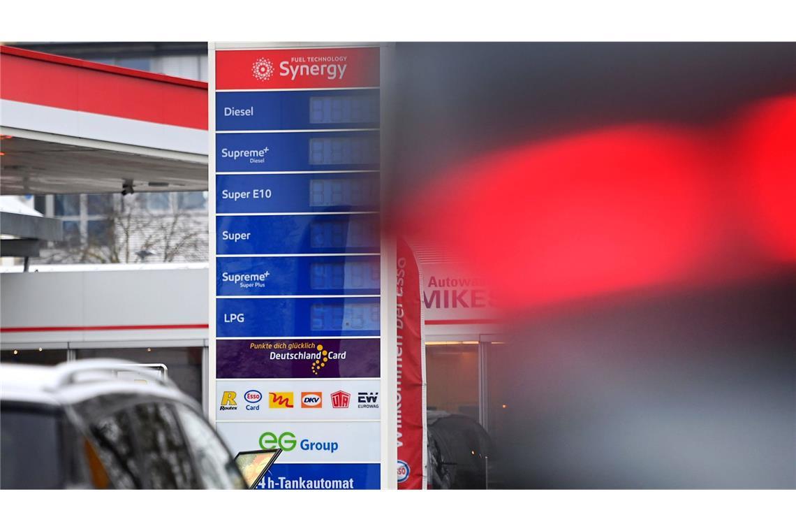 Die Spritpreise in Deutschland schwanken zurzeit enorm. (Symbolfoto)