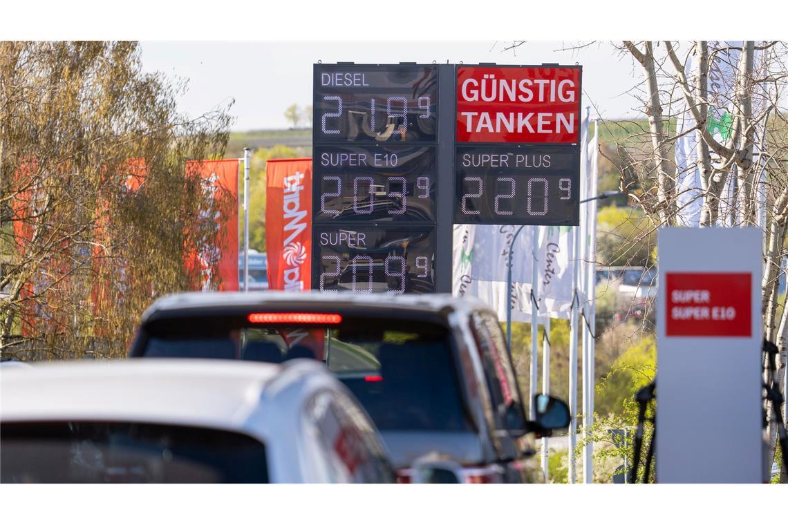 Die Spritpreise sind am Mittwoch gesunken.