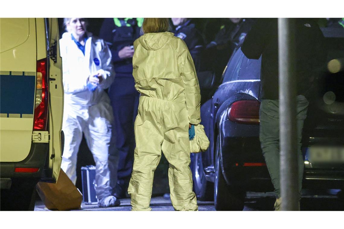 Messerangriff auf Bürgermeisterin: Eine Tat in der Familie Die Spurensicherung war bis Dienstag am späteren Abend vor Ort.