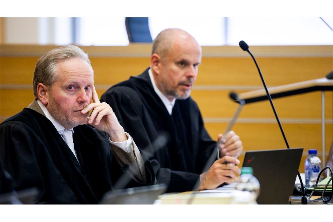 Strafverfolger fordern Gefängnis für frühere VW-Manager Die Staatsanwaltschaft Braunschweig fordert zum Ende des Strafprozesses im VW-Abgasskandal Gefängnisstrafen.