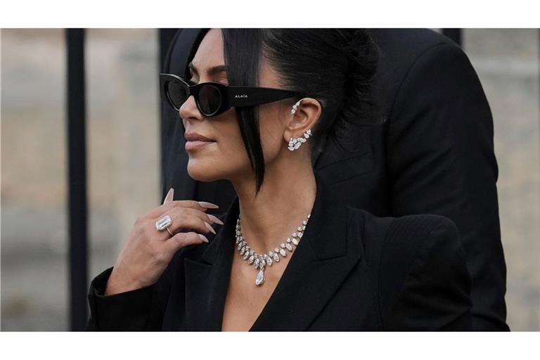 Die Staatsanwaltschaft hat für die Angeklagten im Prozess um den Raubüberfall auf Kim Kardashian zumeist hohe Haftstrafen verlangt. (Archivbild)