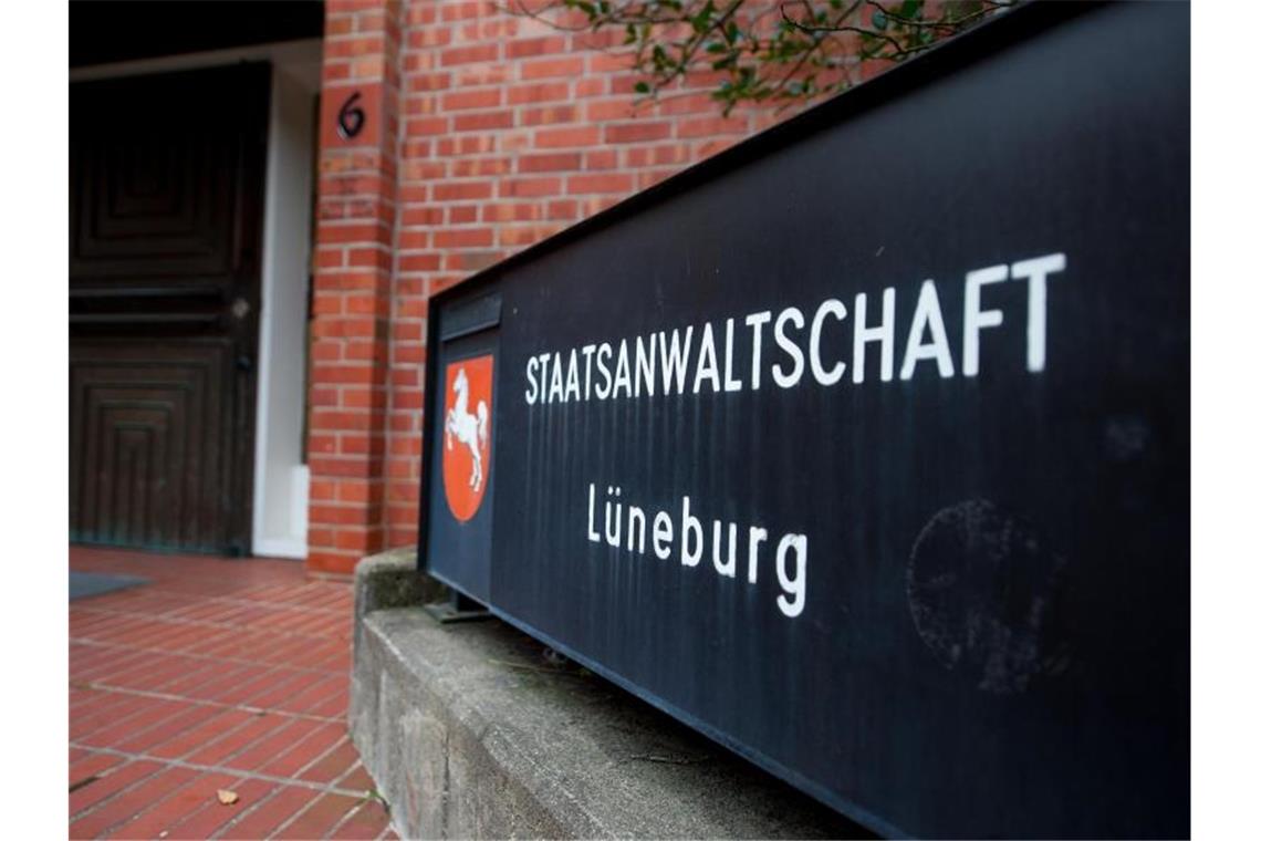 Die Staatsanwaltschaft Lüneburg ermittelt gegen insgesamt sechs Beschuldigte. Foto: Philipp Schulze/dpa