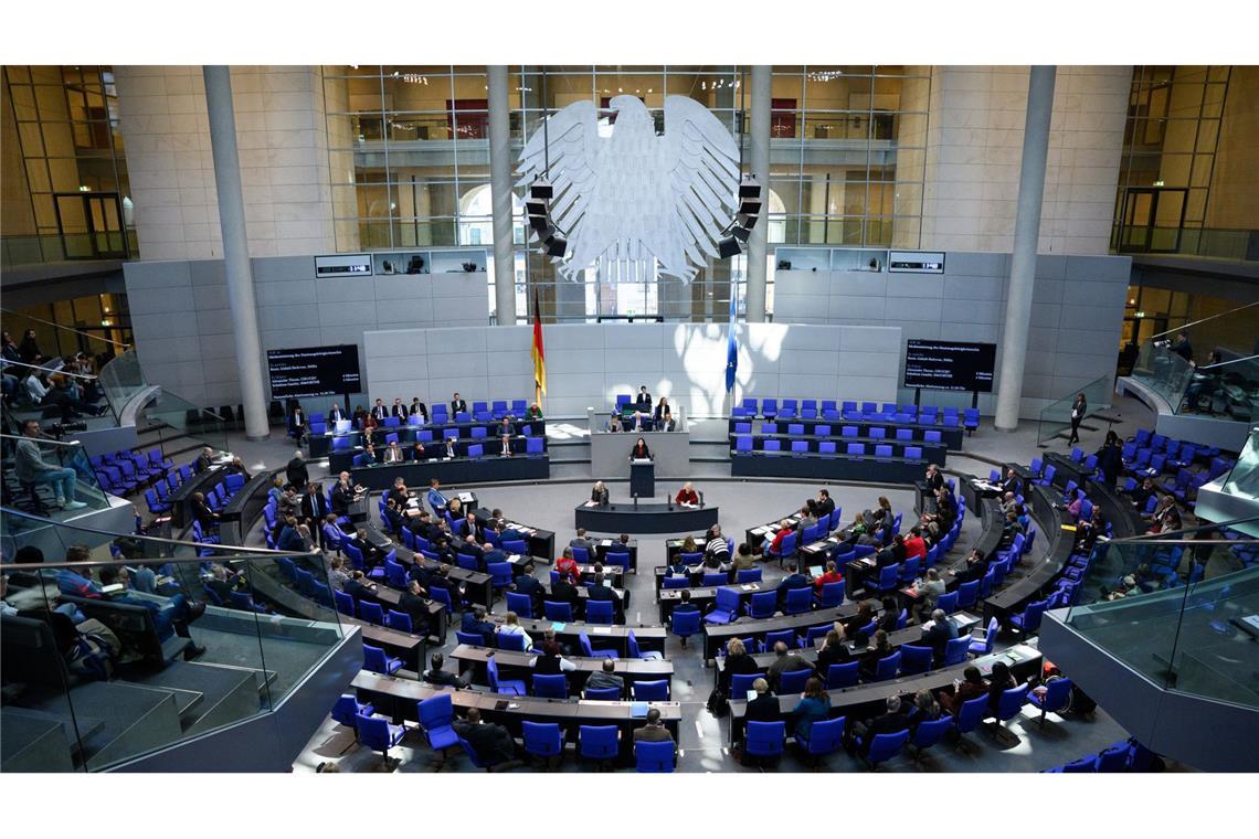 Die Staatsministerin für Migration Reem Alabali-Radovan (SPD) verteidigte die Reform im Bundestag.