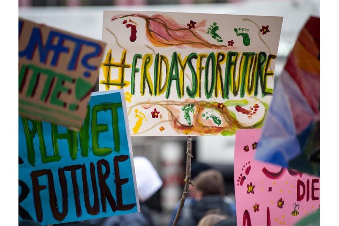 Mannheim hebt Bußgelder wegen Fridays-for-Future-Demos auf Die Stadt Mannheim hat die Bußgelder gegen vier Familien aufgehoben, deren Kinder während der Schulzeit an Klimaprotesten teilgenommen hatten. Foto: Sebastian Gollnow