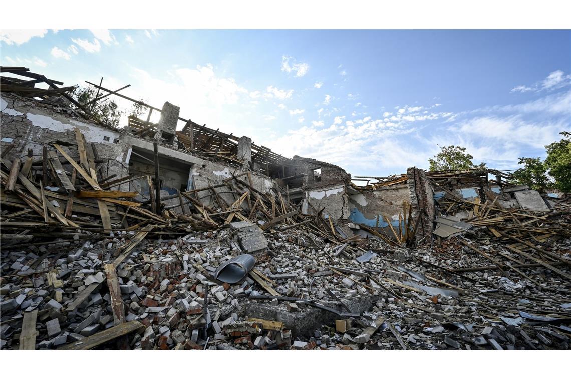 Acht Zivilisten in Donezk durch russischen Beschuss verletzt Die Stadt Myrnohrad ist schon in der Vergangenheit durch russischen schwer zerstört worden. (Archivbild).