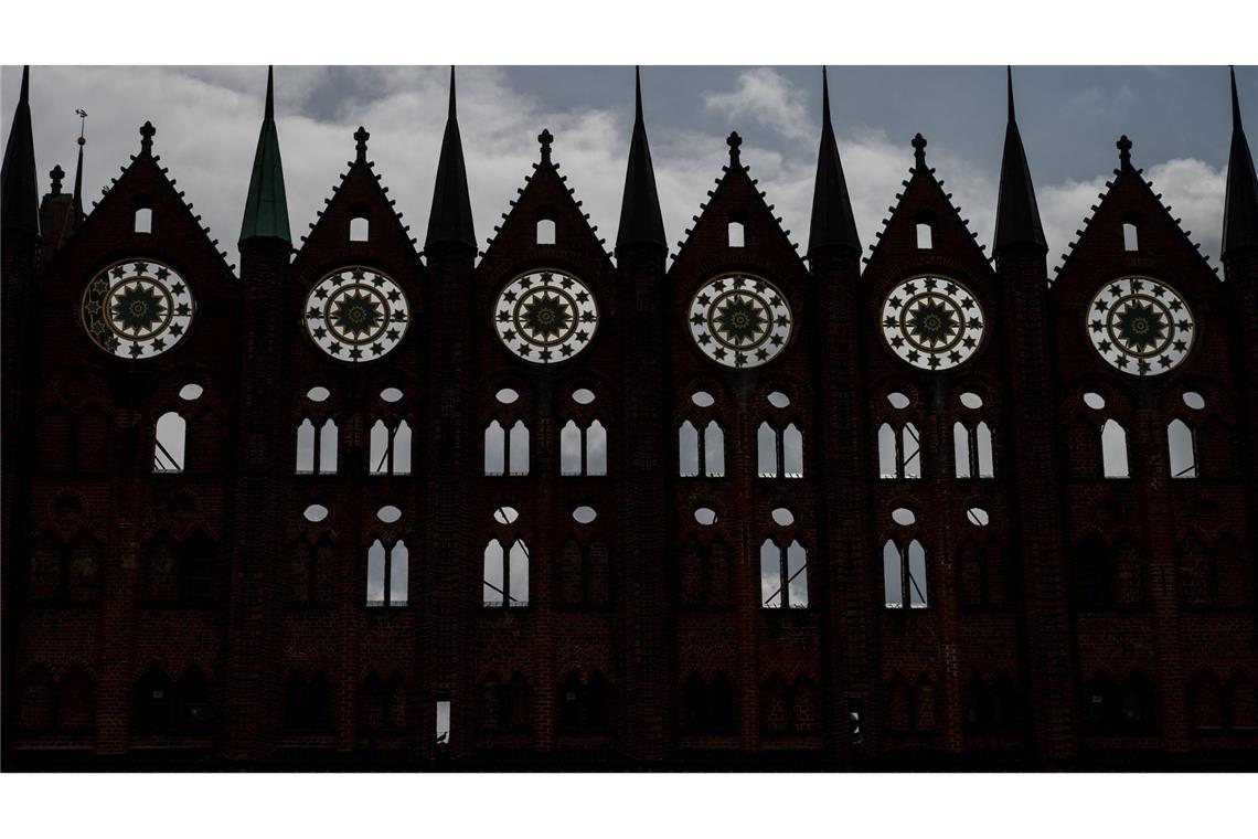 Stralsund beschließt Rückgabe von NS-Raub- und Beutekunst Die Stadt Stralsund will NS-Raubkunst zurückgeben. (Symbolbild)
