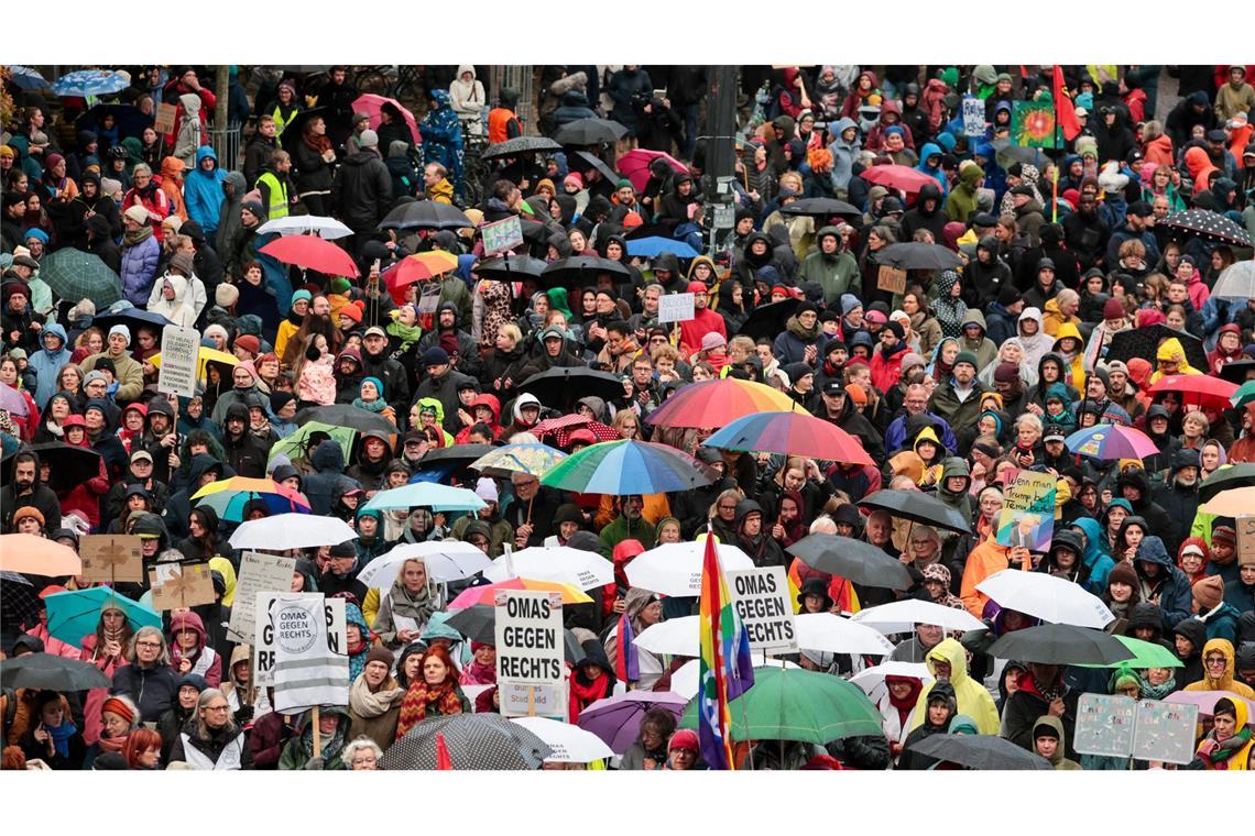 Die "Stadtbild"-Debatte hat bundesweit zu Demonstrationen geführt. (Archivbild)