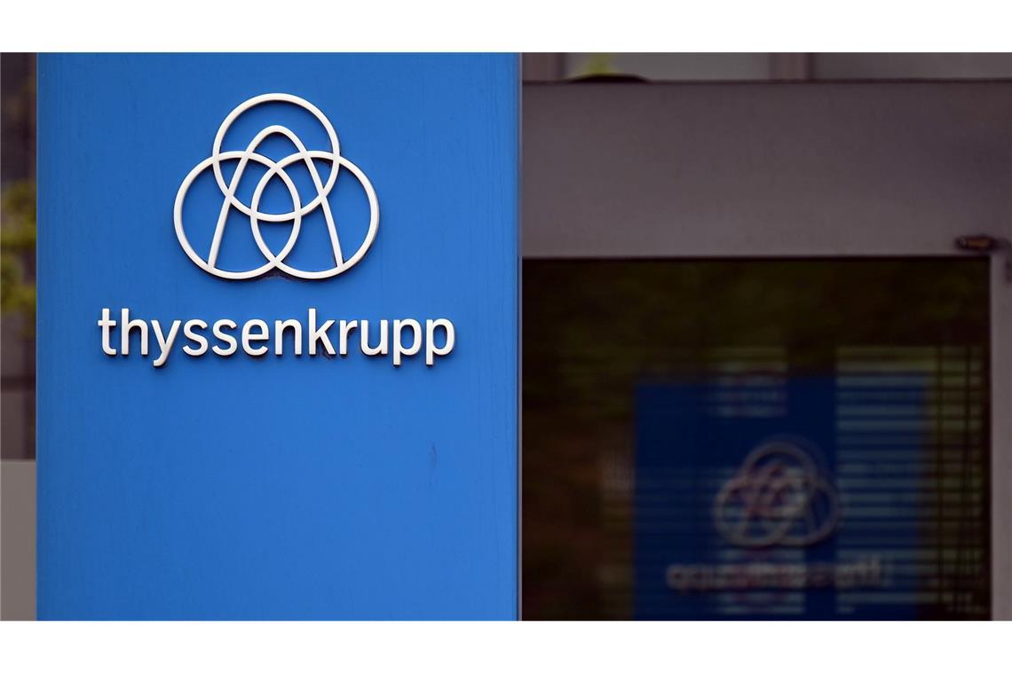 Die Stahlsparte des Thyssenkrupp-Konzerns ist Deutschlands größter Stahlhersteller. Beschäftigt werden rund 27.000 Menschen, davon 13.000 in Duisburg.