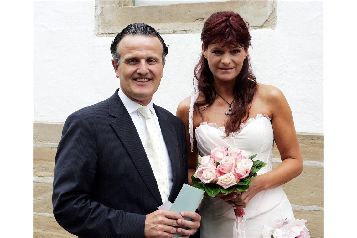 Die standesamtliche Trauung übernahm der damalige Backnanger Oberbürgermeister F...