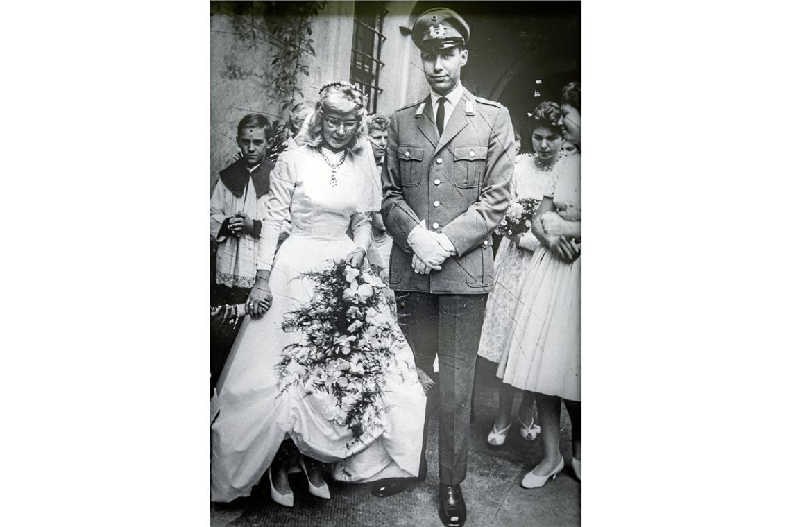 Graf und Gräfin von Stauffenberg feiern eiserne Hochzeit Die Stauffenbergs am Hochzeitstag.