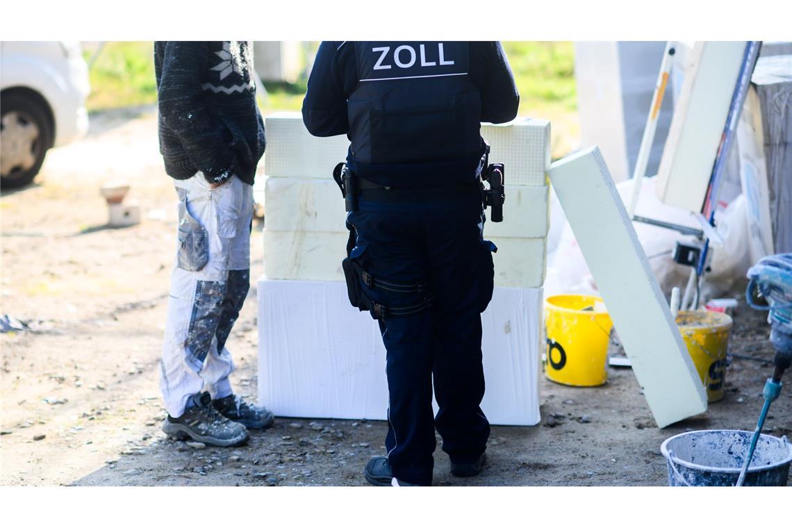 Schwarzarbeit nimmt laut Studie zu - häufig junge Männer