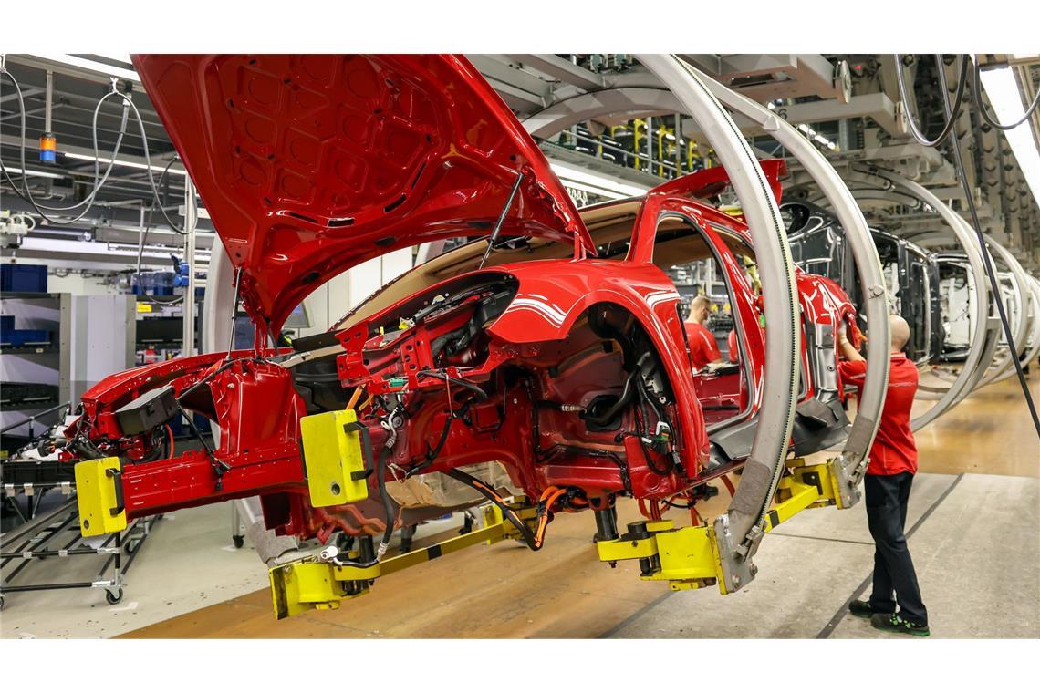 Ifo-Umfrage: Stimmung in der Autoindustrie „deutlich verbessert“ Die Stimmung in der Automobilbranche habe sich laut Umfrage verbessert. (Symbolbild)