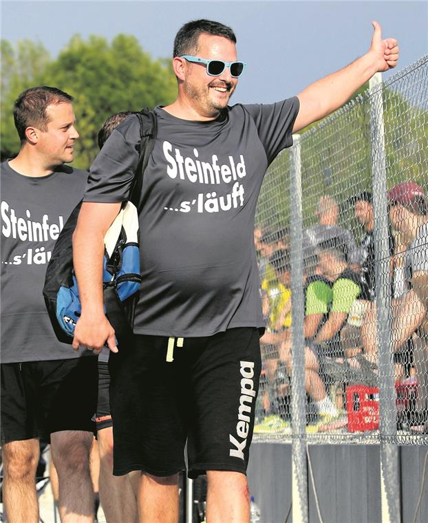 Die Stimmung rund ums sanierte Spielfeld 1 war super, das findet auch Rainer Zeeb.