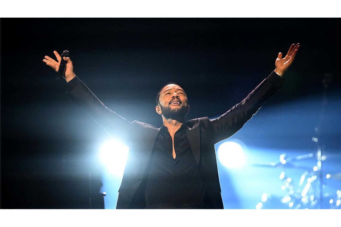 John Legend gibt Konzert vor nur 3.300 Fans Die Stimmung war trotz vieler leerer Plätze gut.