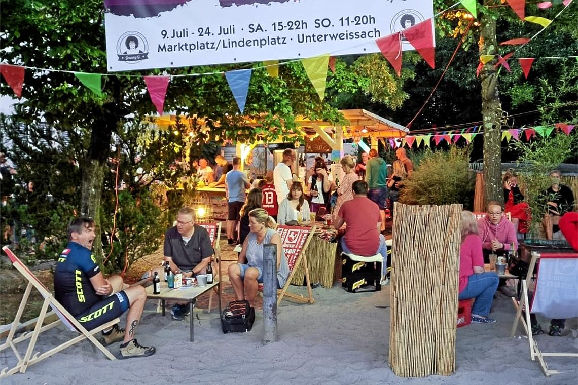 Granny’s Beach strebt 2023 Neuauflage in Weissach im Tal an Die Strandbar war vom 9. bis 24. Juli in Unterweissach aufgebaut. Foto: privat