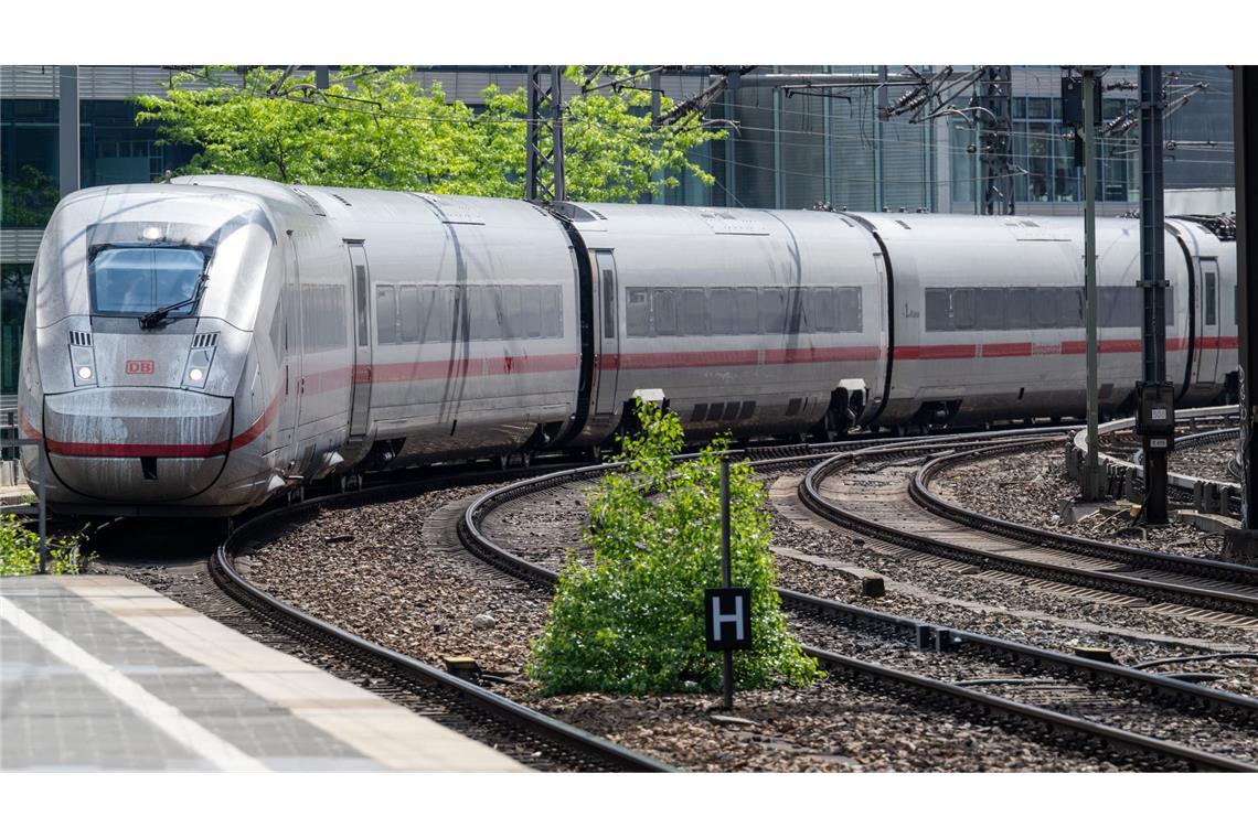 ICE-Strecke Frankfurt-Köln wieder frei Die Strecke war gesperrt (Symbolbild).