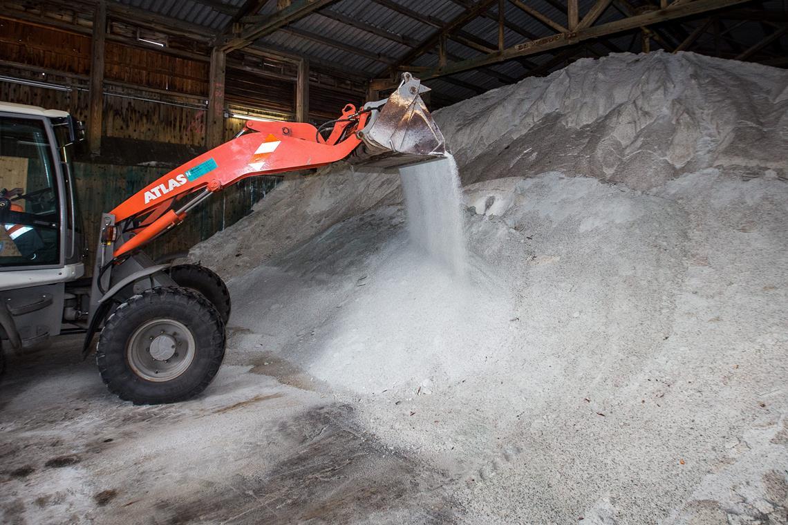 Die Streusalzlagerung hat der Halle über die Jahre zugesetzt.Archivfoto: Alexander Becher