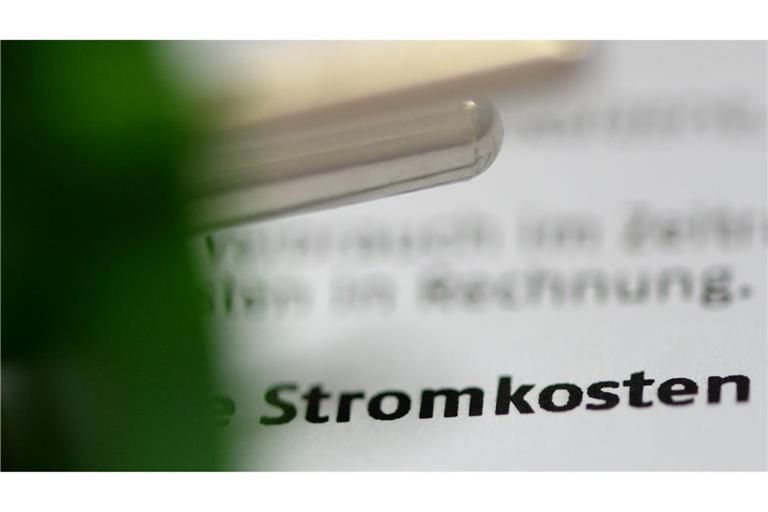 Die Stromkosten für Verbraucher sind zuletzt gesunken (Archivbild)