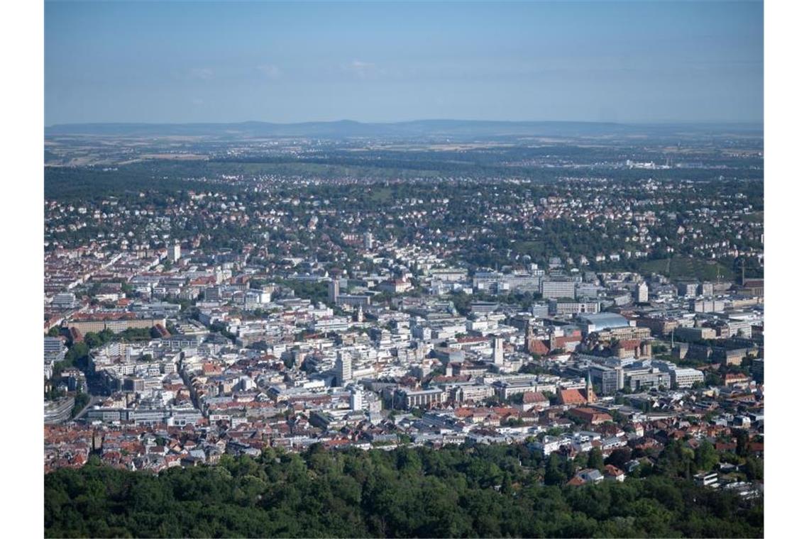 Die Stuttgarter Innenstadt: Die Landeshauptstadt Baden-Württembergs ist die teuerste Großstadt für Mieter. Foto: Marijan Murat/dpa