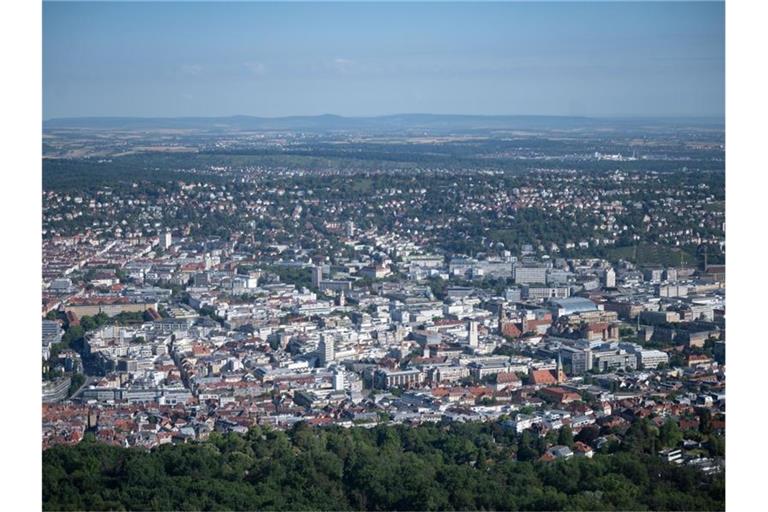 Die Stuttgarter Innenstadt: Die Landeshauptstadt Baden-Württembergs ist die teuerste Großstadt für Mieter. Foto: Marijan Murat/dpa