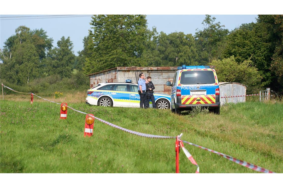 Dreifachmord im Westerwald: Was wir wissen – und was nicht Die Suche am Fundort der Leiche ging auch am Donnerstag weiter.