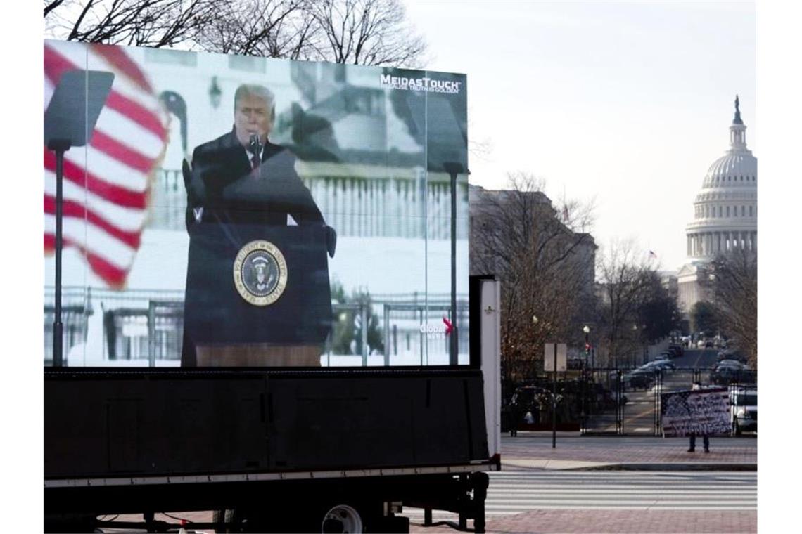 Ankläger untermauern Vorwürfe gegen Trump