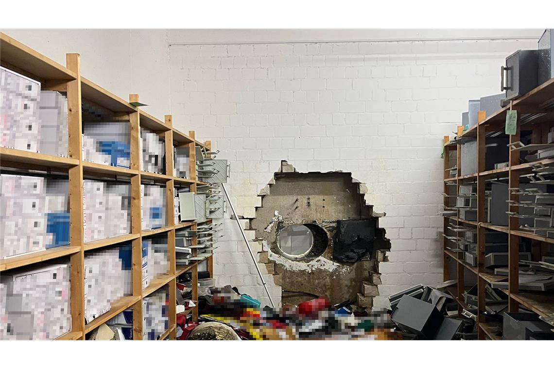 Ermittler finden Autokennzeichen in Dortmund