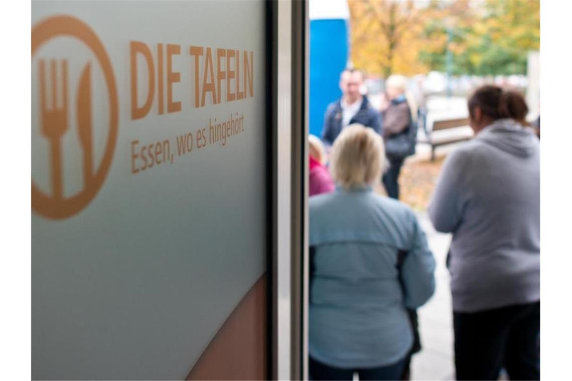 Die Tafeln in Deutschland verzeichnen nach eigenen Angaben einen starken Kundenzuwachs. Foto: Patrick Pleul