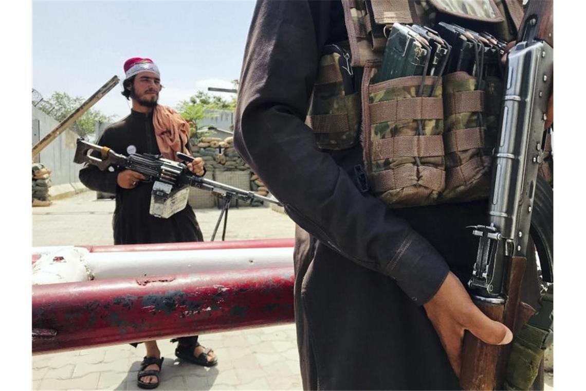 Afghanistan-Untersuchungsausschuss wird wahrscheinlicher Die Taliban haben innerhalb kürzester Zeit fast ganz Afghanistan inklusive der Hauptstadt Kabul eingenommen. Foto: -/AP/dpa