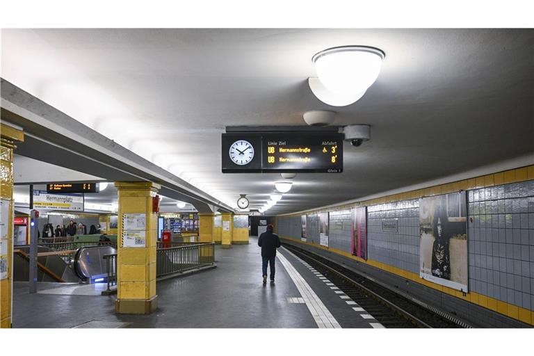 Die Tat ereignete sich am Bahnhof Hermannplatz in Neukölln.
