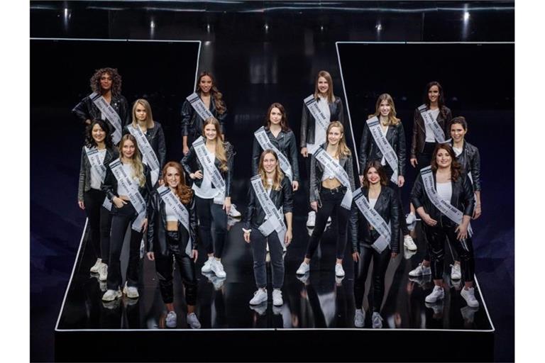 Die Teilnehmerinnen des Finales der Miss-Germany-Wahl 2021 im Europa-Park. Foto: Philipp von Ditfurth/dpa/Archivbild