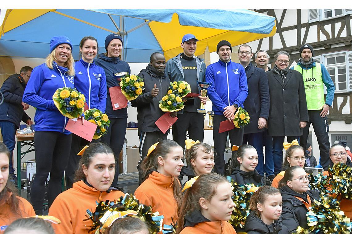 Die Favoriten setzen sich beim 36. Backnanger Silvesterlauf durch
