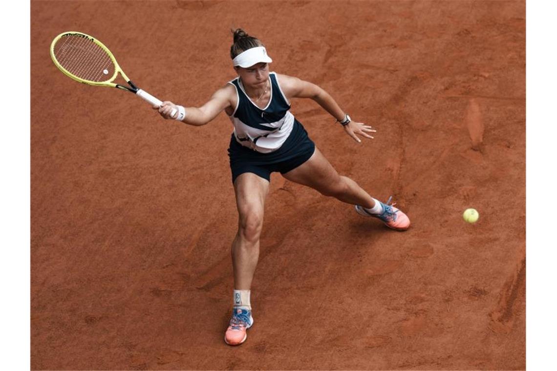 Die Tschechin Barbora Krejcikova bei einer Vorhand. Foto: Thibault Camus/AP/dpa