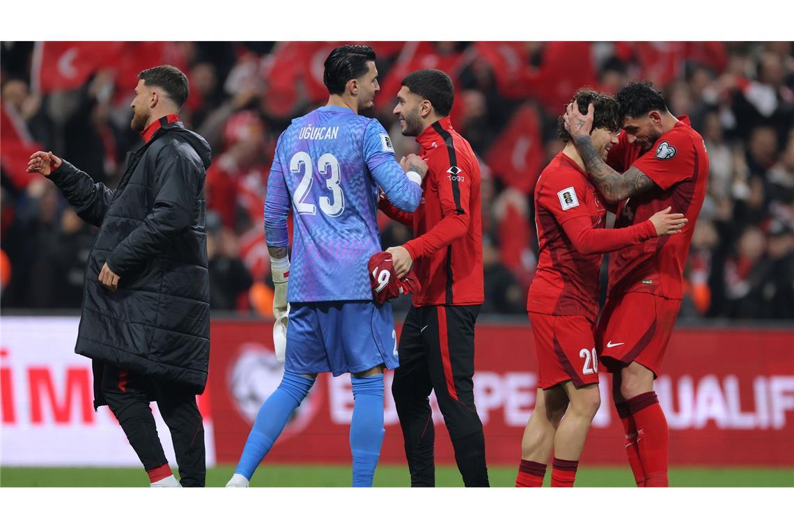 Die Türkei machte mit dem Sieg gegen Rumänien einen Schritt Richtung WM-Teilnahme.