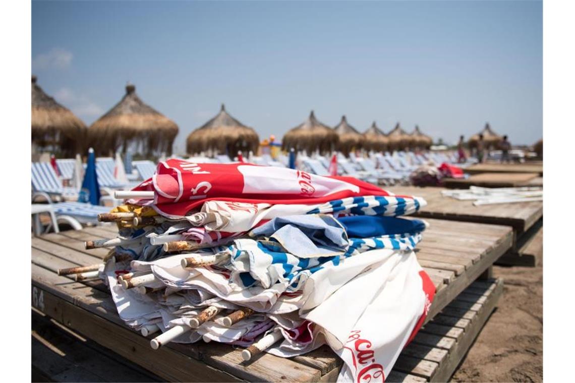 Türkei erwartet deutsche Touristen Die türkische Regierung erwartet, dass die Bundesregierung ihre weltweite Reisewarnung noch vor den Sommerferien auch für die Türkei aufhebt. Foto: picture alliance / dpa